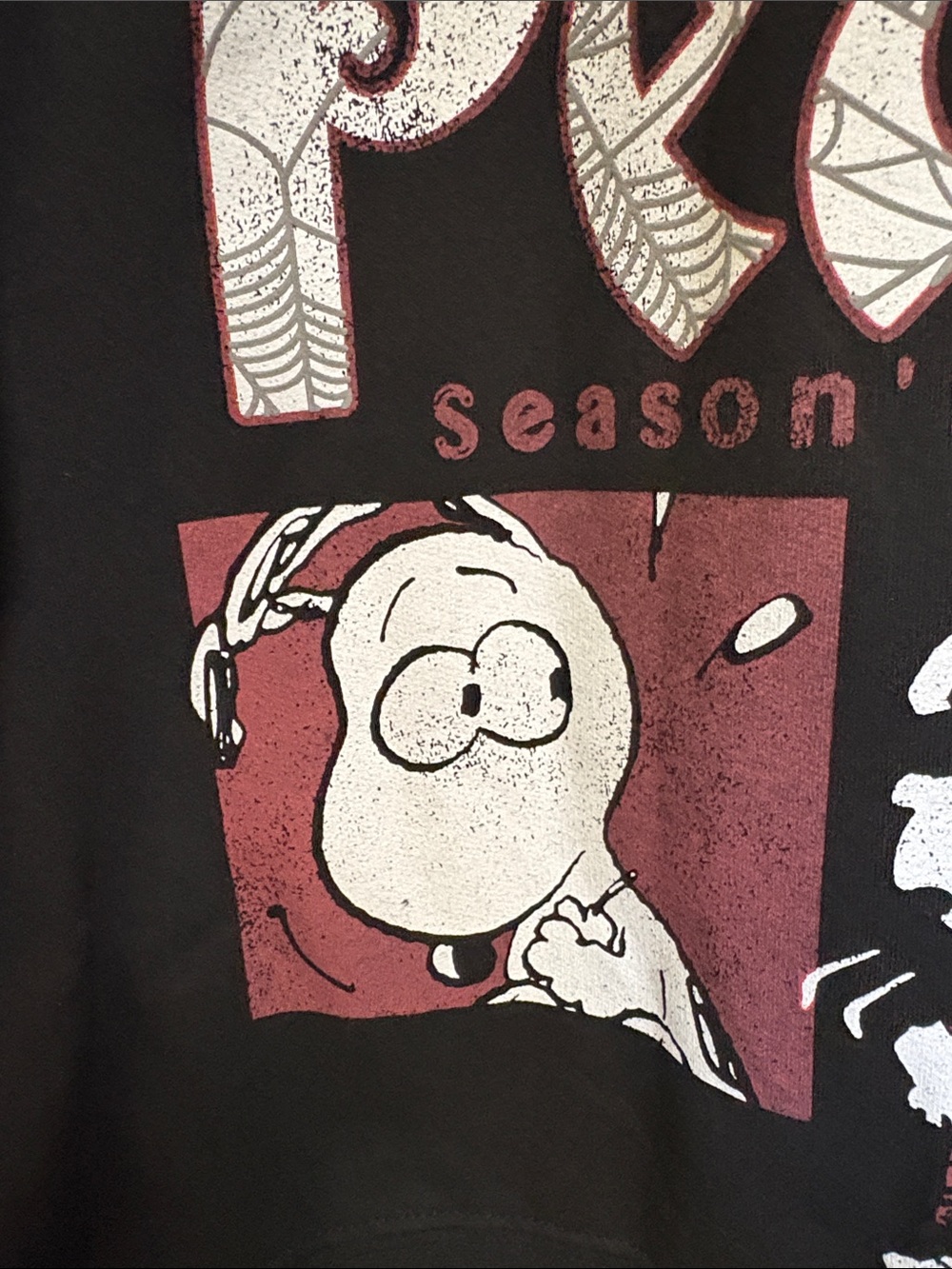 NWT Peanuts 'Season's Creepings' Distressed Vintage Sweatshirt M/L/XL/XXL - Picture 10 of 16